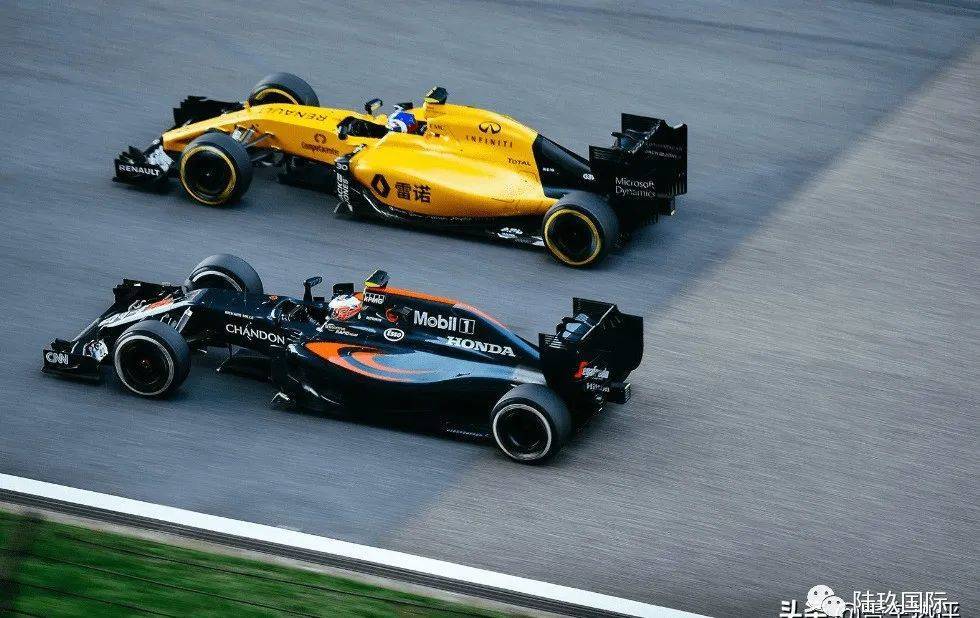 雷诺车队轻取红牛二队,拉塞尔扛起全队 雷诺车队轻取红牛二队,拉塞尔扛起全队