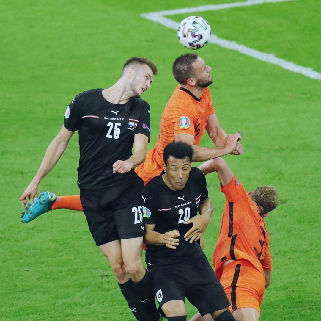 法国队鏖战英格兰队，波尔高光表现