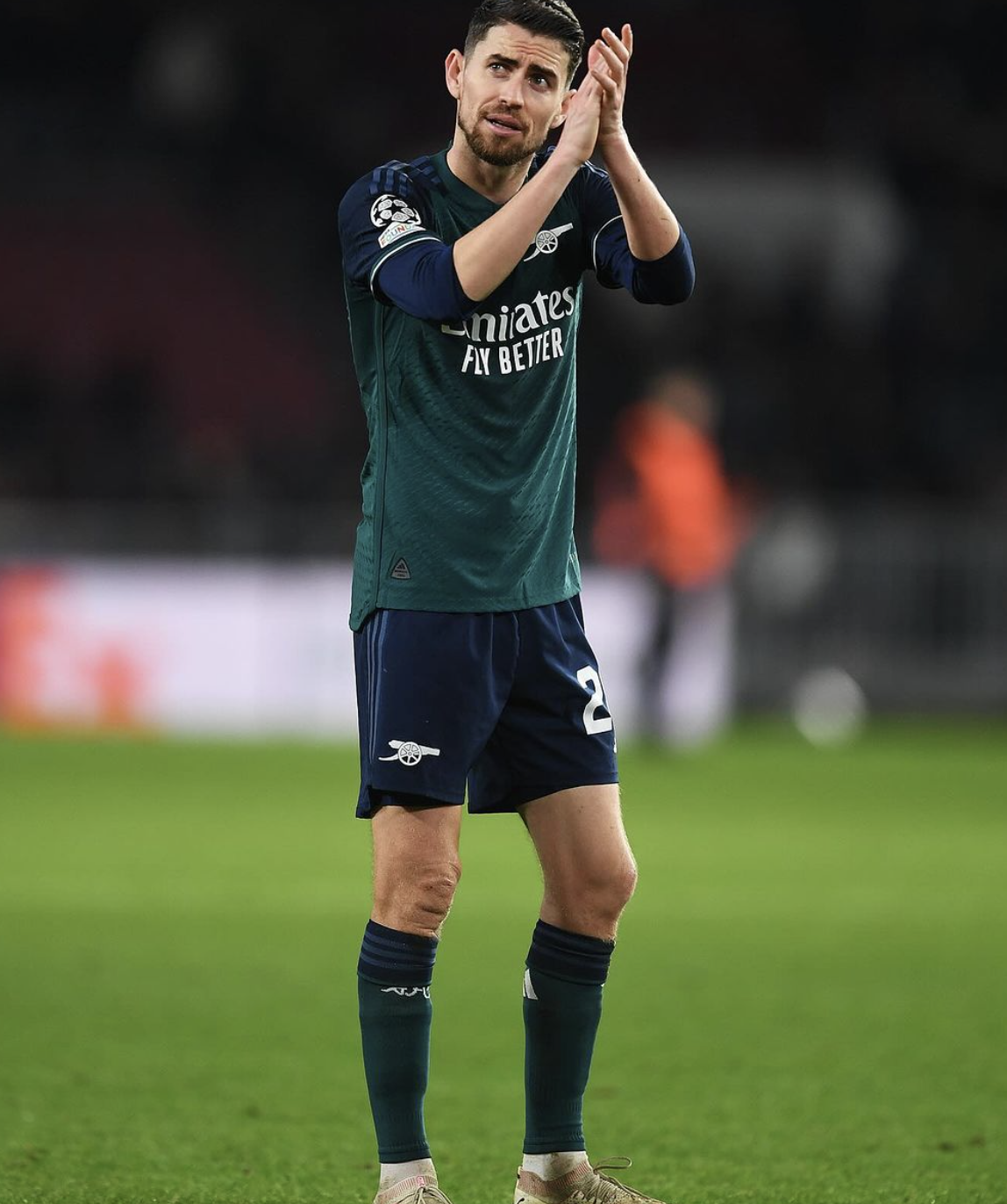 哥伦比亚绝杀马赛，若日尼奥带队取胜