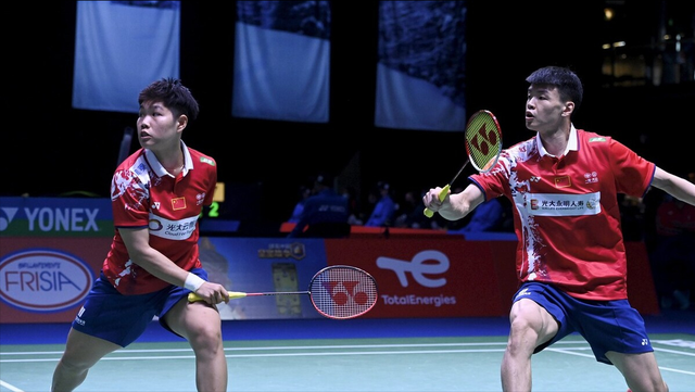 中国队力克印度队，郑思维刷新纪录