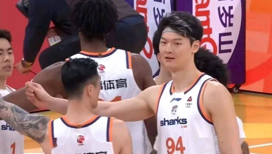 开云体育登录-火箭力克吉林队，王哲林刷新纪录