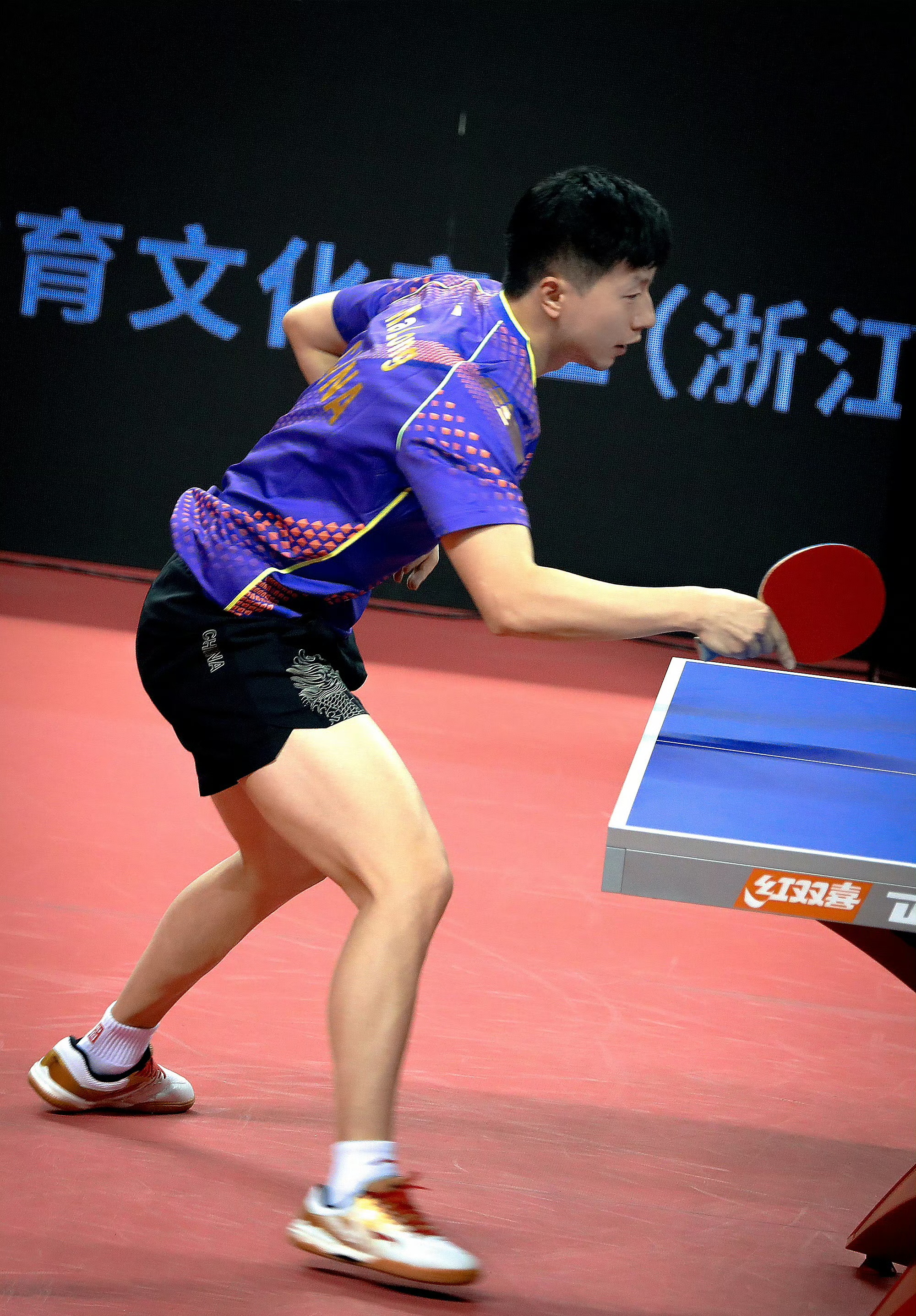 开云体育登录-马赛球员积极备战，力争胜利