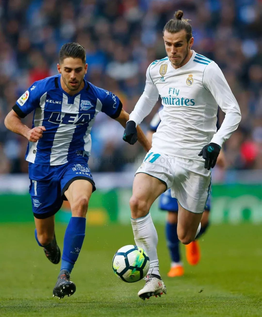 开云足球直播-班尼拿客场硬战，最终零封对手