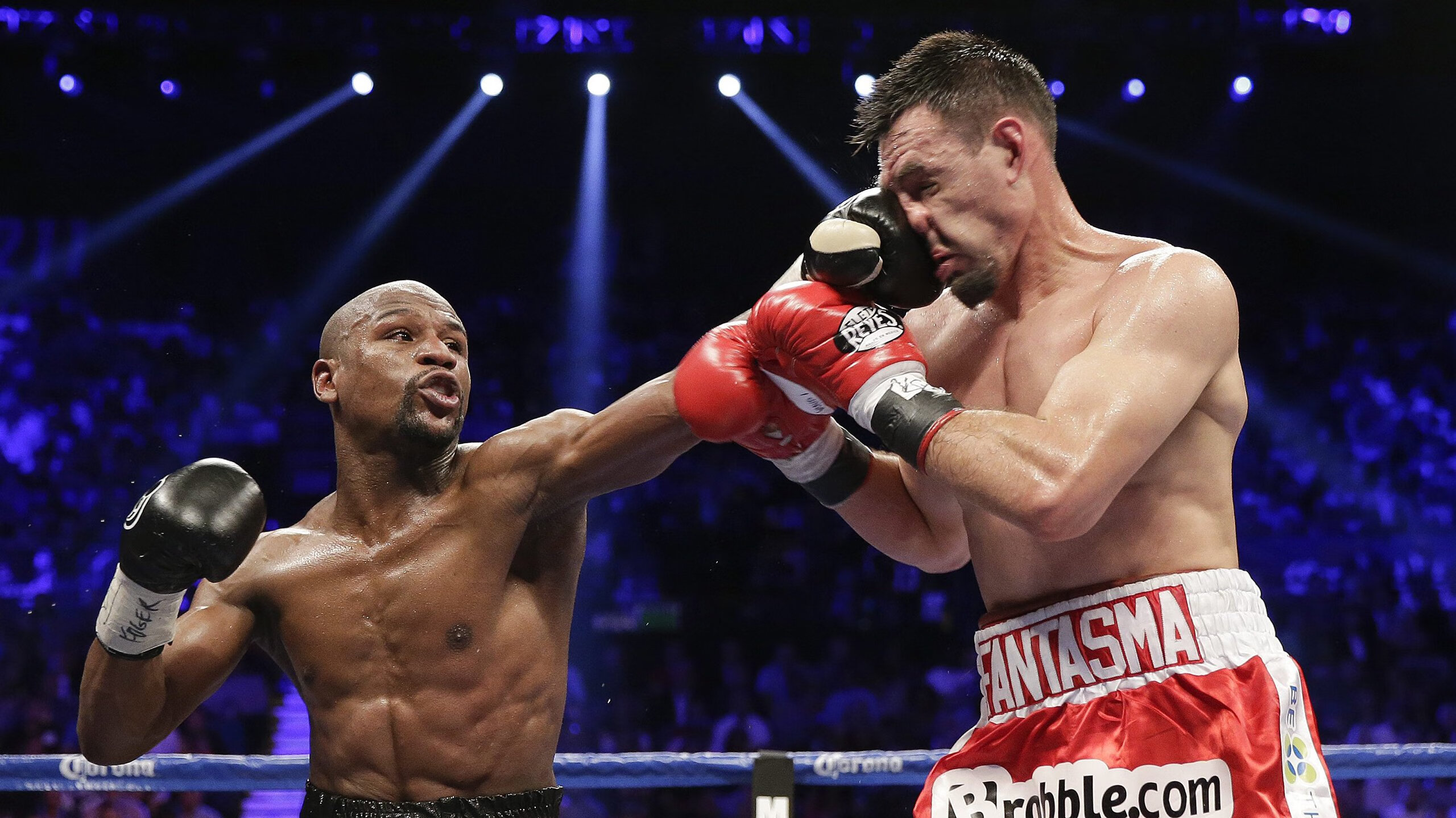 F1新赛季揭幕战之夜，莫兰特，大场面先生如何定义赛场传奇